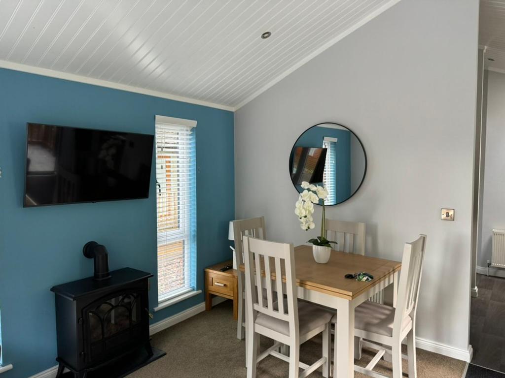 V+B Hygge Apartment วินเดอร์เมียร์ ภายนอก รูปภาพ