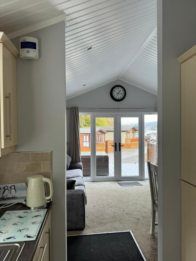 V+B Hygge Apartment วินเดอร์เมียร์ ภายนอก รูปภาพ
